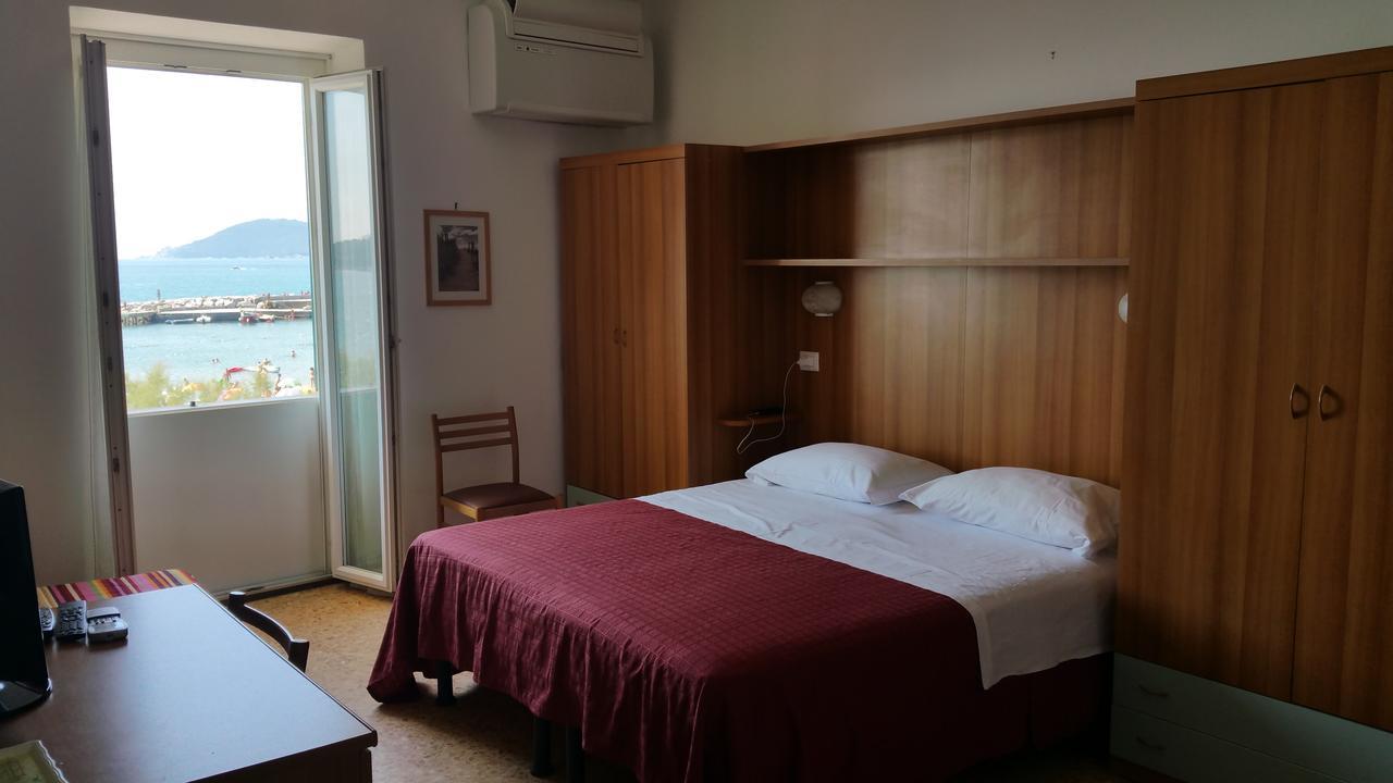 Albergo Nettuno Lerici Esterno foto